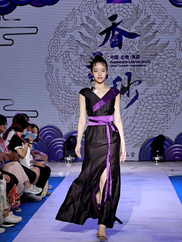 迈向未来，新澳门与香港的发展蓝图及其实用释义与落实策略